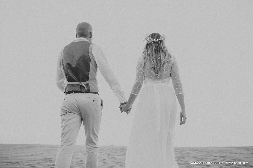 Axioo: Bohemian Beach Paradise